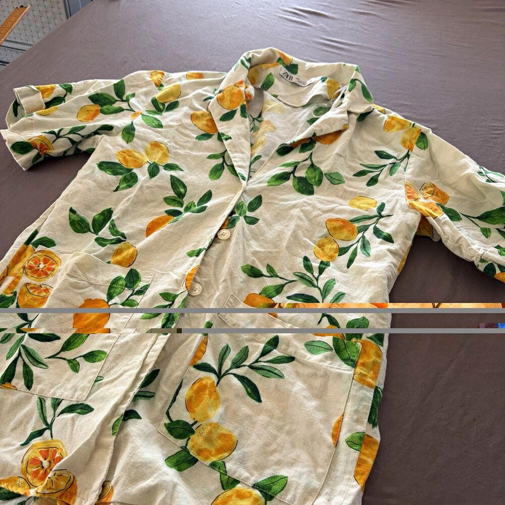 Zara Women's Collared Button-Up Short Sleeve Lemon Print Shirt Oversized XS
